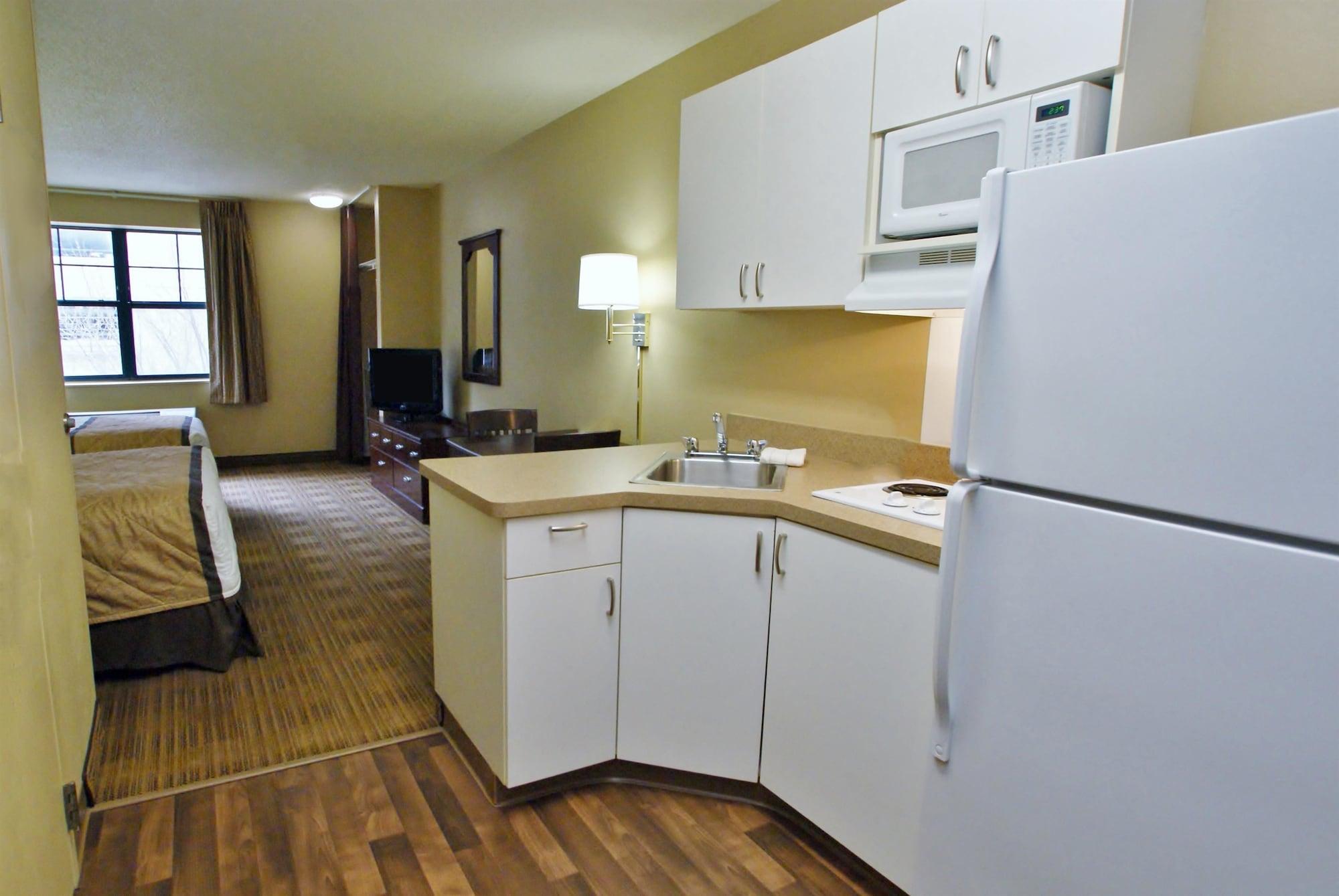 Extended Stay America Suites - Richmond - Hilltop Mall Eksteriør billede