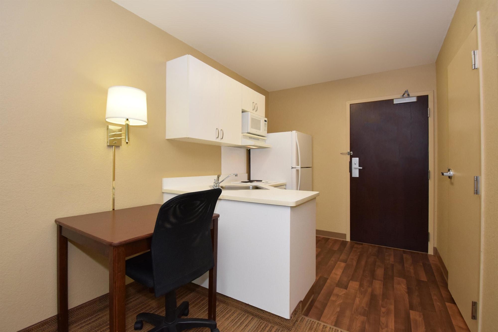 Extended Stay America Suites - Richmond - Hilltop Mall Eksteriør billede