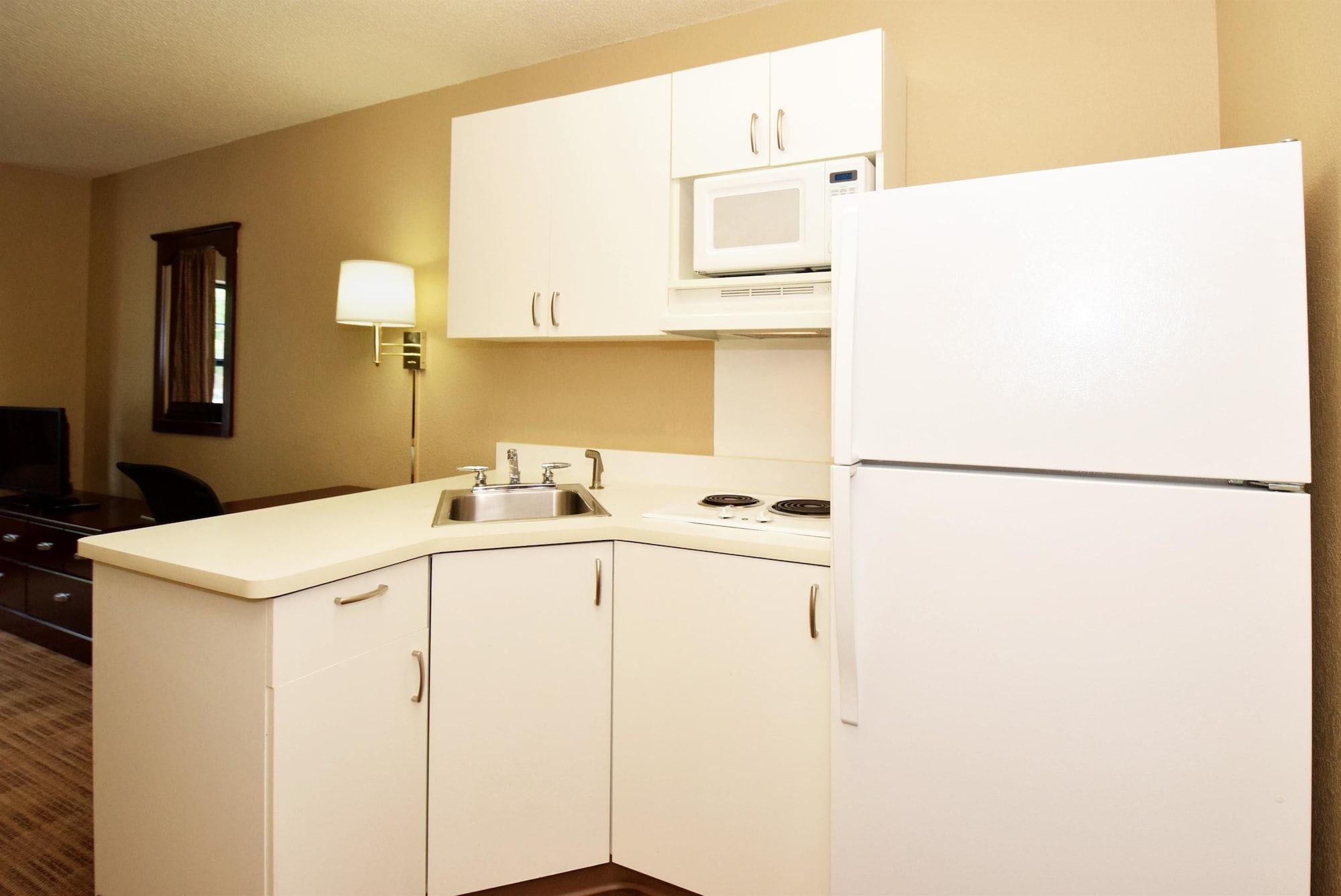 Extended Stay America Suites - Richmond - Hilltop Mall Eksteriør billede