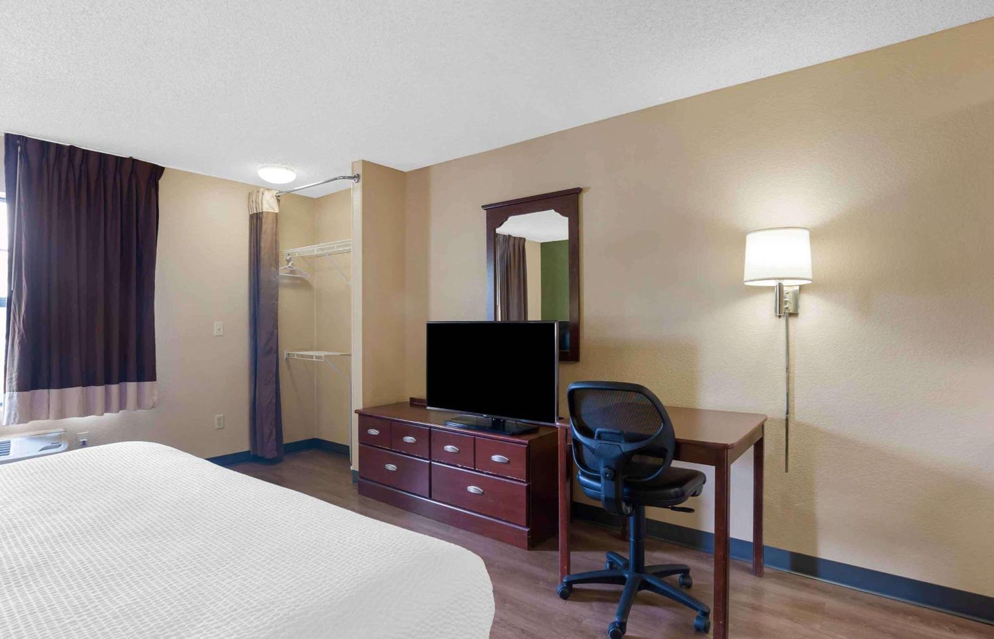 Extended Stay America Suites - Richmond - Hilltop Mall Eksteriør billede