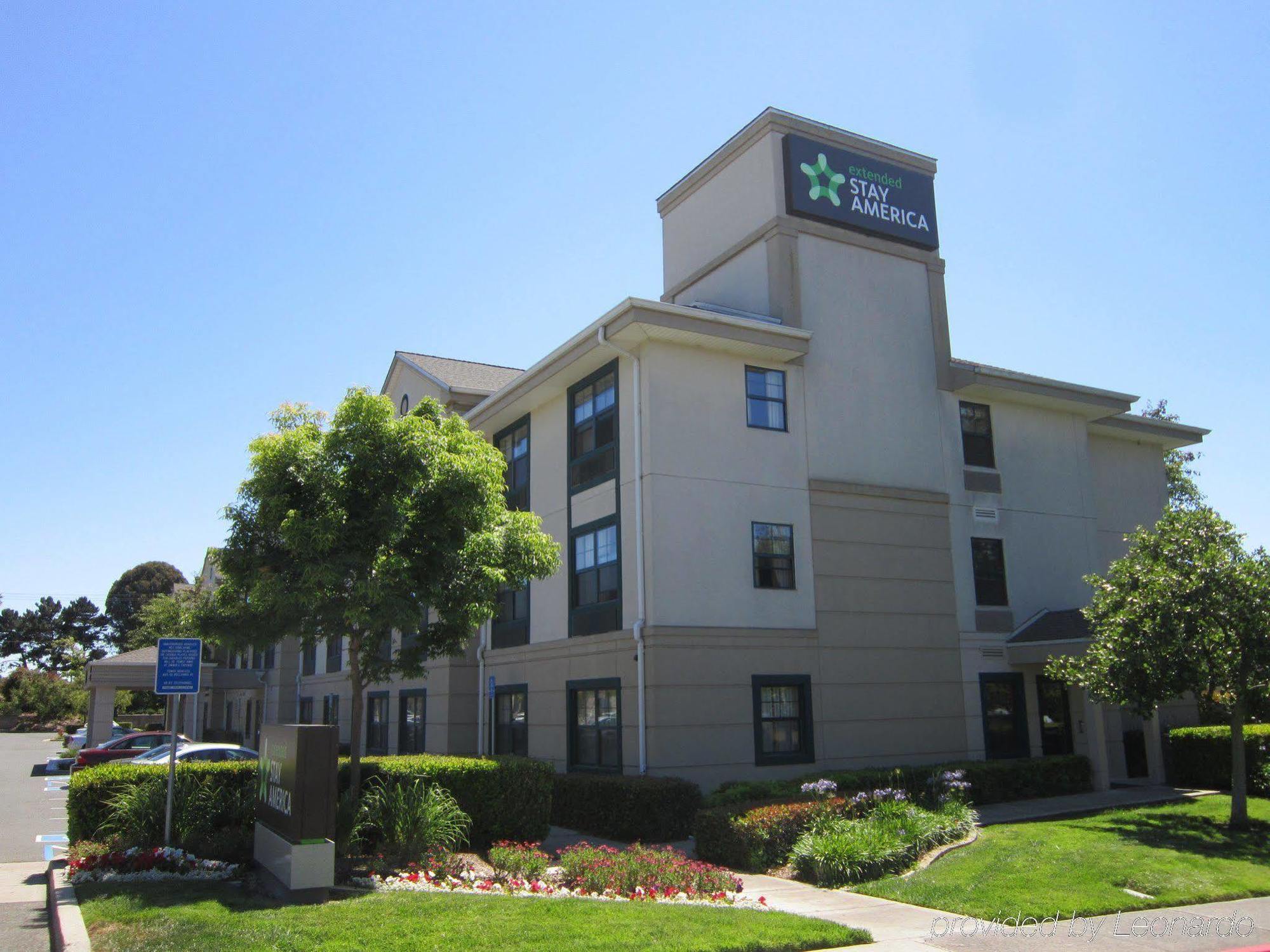 Extended Stay America Suites - Richmond - Hilltop Mall Eksteriør billede